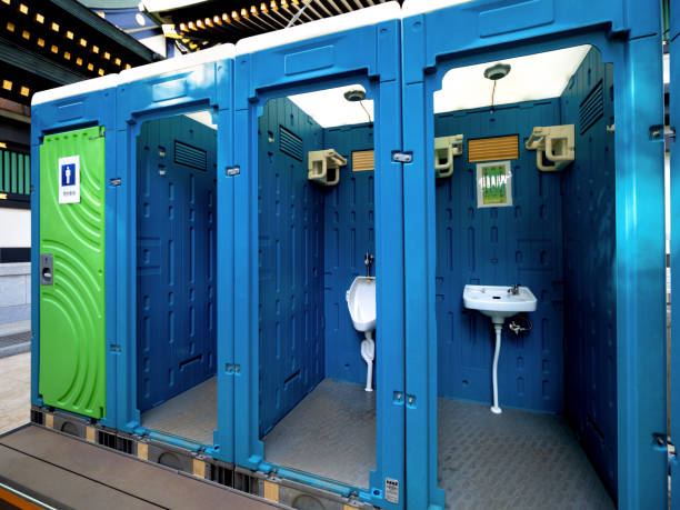 Best Porta potty rental near me  in Lincolnwood, IL